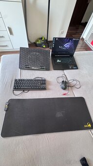 Predam pekny pocitac,vyzerá ako nový - 6