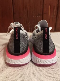 dámske bežecké topánky Epic React Flyknit 2 EUR36 - 6