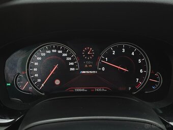 BMW 5 Series M550 M Sport - xDrive - Benzín - 6