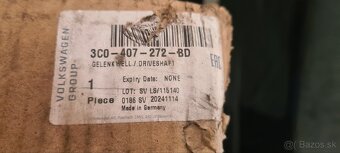 Predám pravú poloos VW AG - 6