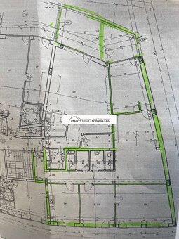 Ponúkame na predaj dvojgeneračný 6 izb. byt s terasou 11,5 - 6