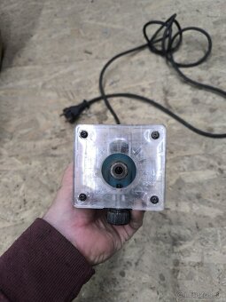 Makita 3709 - 6
