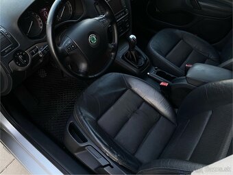 ŠKODA OCTAVIA COMBI 2.0 TDI 103KW ELEGANCE - 6