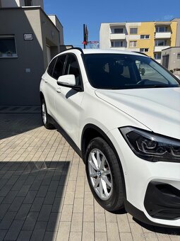 BMW X1 sDrive18d, r.v. 2021, 110kW, 79 000km. biela farba - 6