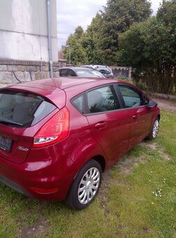 Ford Fiesta 1.2516v 60kw rok 2010 Trend - 6