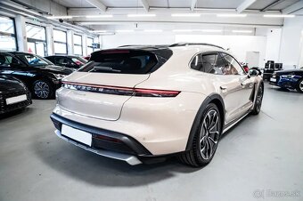 Porsche Taycan - 6