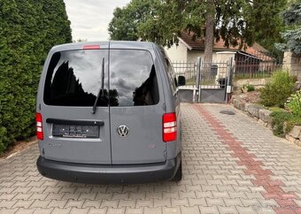 Volkswagen Caddy 1,6 TDi klima 2 x šoupačky nafta manuál - 6