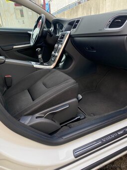 Volvo S60 D3 2.0L Momentum - 6