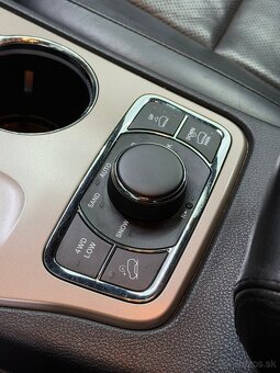 Jeep Grand Cherokee Summit (možný odpočet DPH) 3.0L V6 - 6