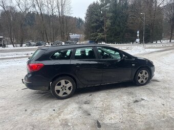 Opel Astra J 1.7 diesel 2013 - 6