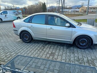 Ford Focus 1.8 TDCi (2006) - 6