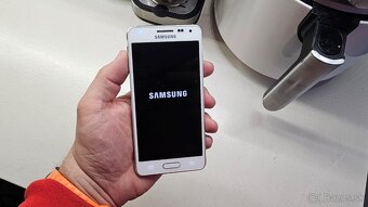 Samsung Galaxy Alpha - starší retro mobil - 6