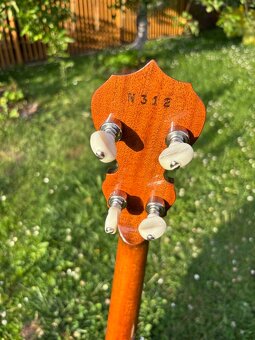 Predám 5 strunové banjo Deering Deluxe - 6