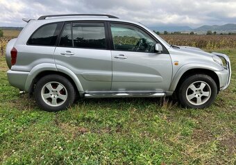 Toyota Rav4 2.0 - 6