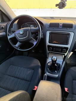 Škoda Octavia II 1,6 benzín 75kW Elegance - 6