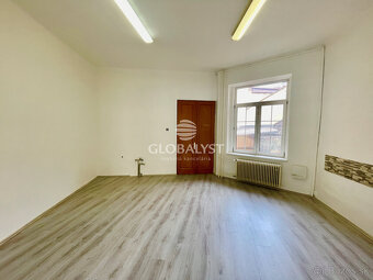 Obchodné priestory - 84 m2 - v centre - na Mäsiarskej - 6
