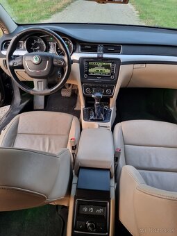 Škoda superb interiér sedadlá - 6