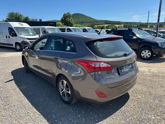 Hyundai i30 CW 1.6i CRDi VGT Family - 6