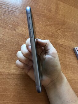 iPhone 11 - 6