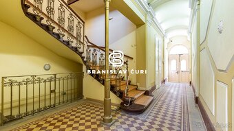 NA PREDAJ HISTORICKÁ BUDOVA V CENTRE MESTA - 6