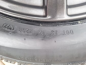 Zimne pneu Pirelli SnowControl serie 3 s diskami Borbet - 6