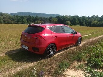 Predám KIA Cee'D GOLD, 1.6 GDI, automat, 53.000km, 2017 - 6