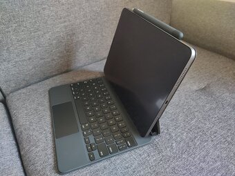 Apple iPad Air 5 (2022) Wi-Fi 256 GB Space Grey - 6