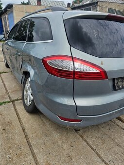 Ford Mondeo MK4 2.0 96 kW manual - 6
