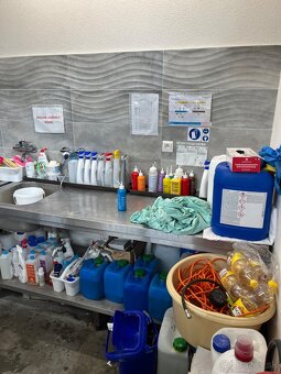 Odstúpim zabehnutú práčovnu komplet vybavenú - 6