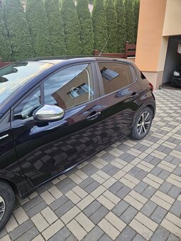 Peugeot 208 - 6