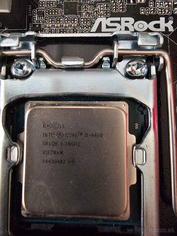 ASROCK H81M-ITX + i5 4460 + 12GB RAM DDR3 - 6