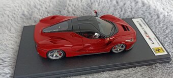 Predám model Ferrari La Ferrari 1:43 Looksmart - 6