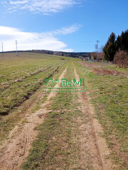 Na predaj rekreačný pozemok, so stavebným investičným potenc - 6