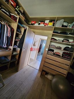 REZERVOVANÉ: Exkluzívne na predaj 4izbový dom s dvojgarážou - 6