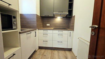 Mariánske námestie bude váš sused: novo zariadený 3-izb - 6