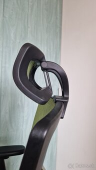 Vysokokvalitné kancelárske kreslo - 6