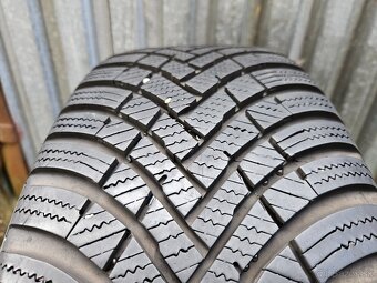 2 ks takmer nejazdených zimných pneu Hankook - 215/55 r17 - 6