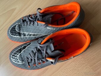 Halovky Nike 40 - 6