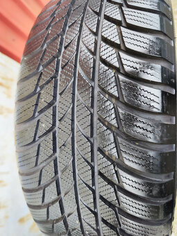 Zimné pneu =BRIDGESTONE= 205/55 R17 - 6