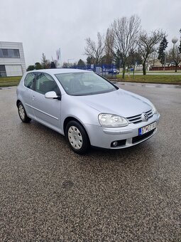 Volkswagen Golf 5 - 6