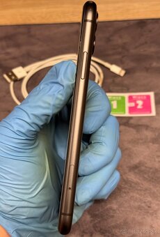 Apple iPhone 11 64 GB Black / nová batéria - 6