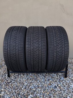 2+1 Zimné pneu Pirelli 285/40R22 - 6
