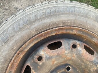 Zimná sada plechové disky+pneu 165/70 R14 - 6