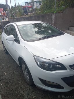 Predám Opel Astra 1.6 81kv dyzel - 6
