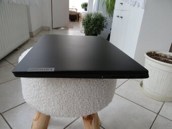 15.6" Lenovo 320/ Core I5/ 8GB RAM/ 128SSD a 1000GB HDD/ I - 6