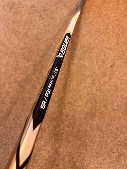 BRANKÁŘSKÁ HOKEJKA BAUER HYPERLITE   vel. 25" - 6