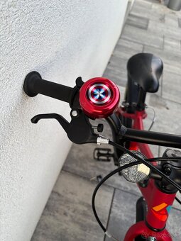 ultralahky Academy grade 16 - 6