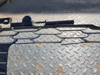 PREDAM PREDNU MASKU TOYOTA COROLLA GR SPORT - 6