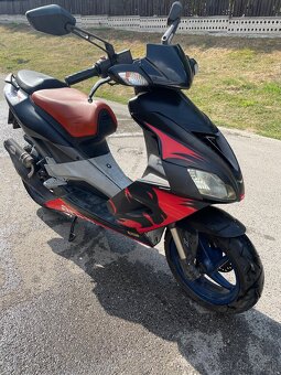 Aprilia sr50 - 6