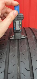 Predám 4ks letné pneu.215/55R18 Continental dezen 6,3mm - 6